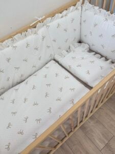 Ogradica Kim Bébé set s volanima + posteljina