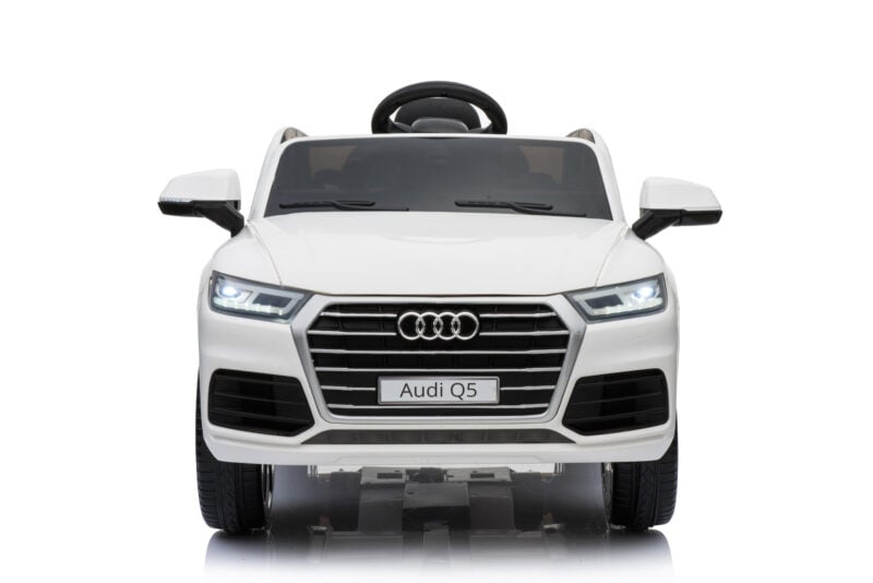 Front view of a white Audi Q5 showing grille, headlights, and license plate reading 'Audi Q5' against a white background (car product photo)