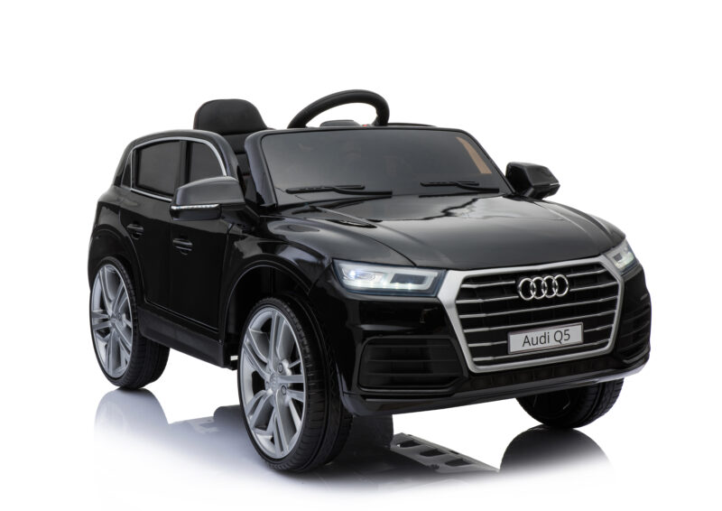 Front-left view of a glossy black Audi Q5 toy car with large silver wheels on a white background