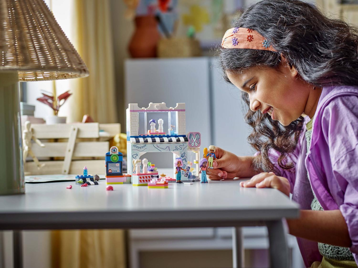 Frizerski Salon I Prodavaonica Dodataka 42662