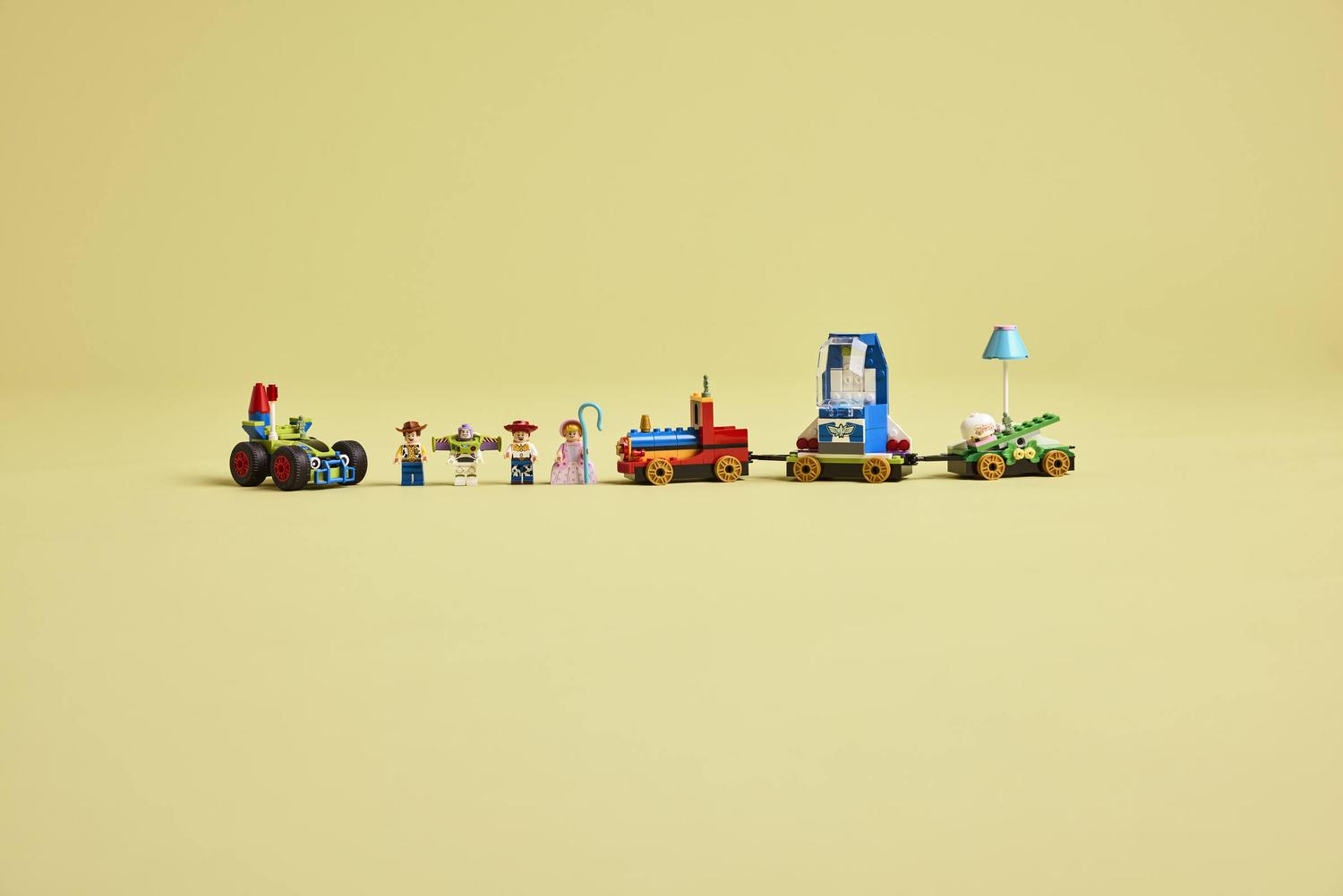 Lego Slavljenički Voz I Rc Automobil 43264