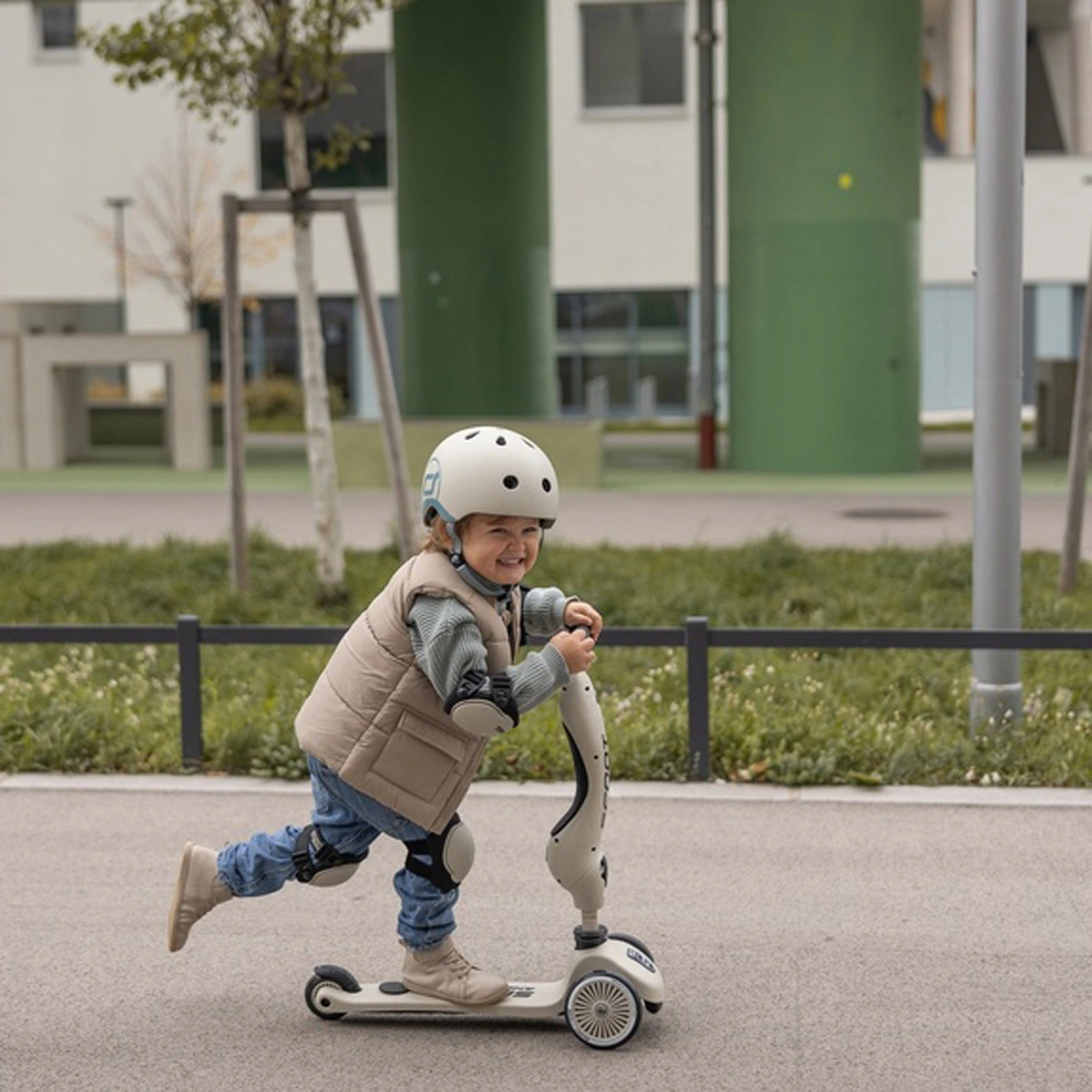 Scoot & Ride Štitnici Xxs Ash 6281-00017