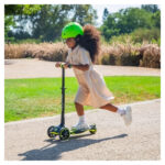Smart Trike Xtend Scooter Ride On Lime 2401304 - Image 5