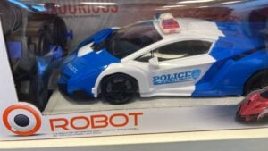 Outlet: Policijsko auto