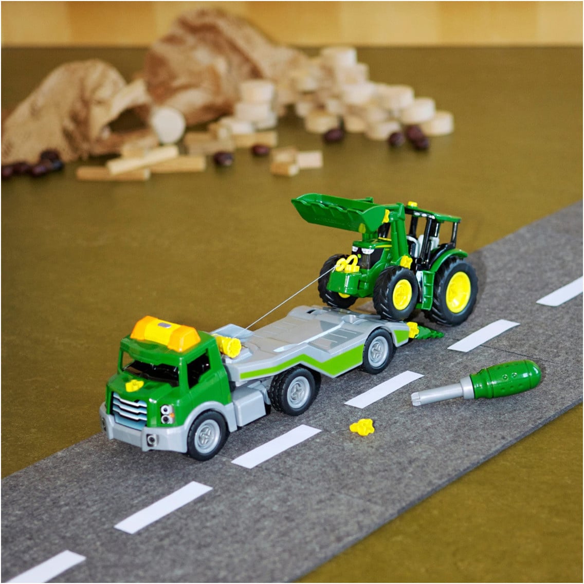Jd Transporter S Traktorom 3908