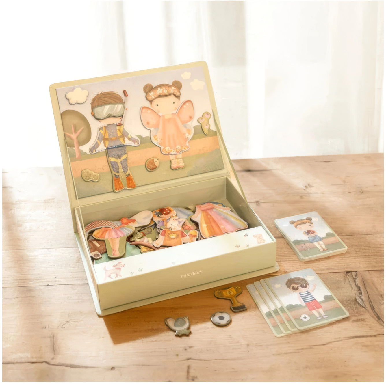 Little Dutch Magnetna Slagalica Dress-up Jim & Rosa Ld4784