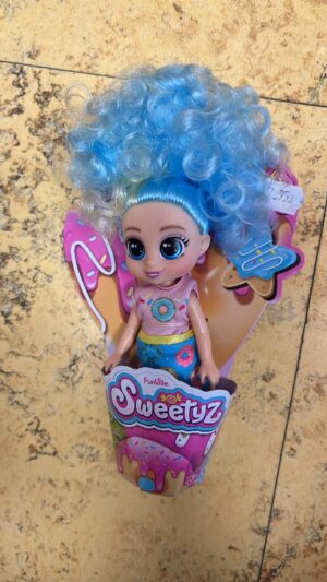 Outlet: Lutka Sweetyz Cupcake 12cm 109277